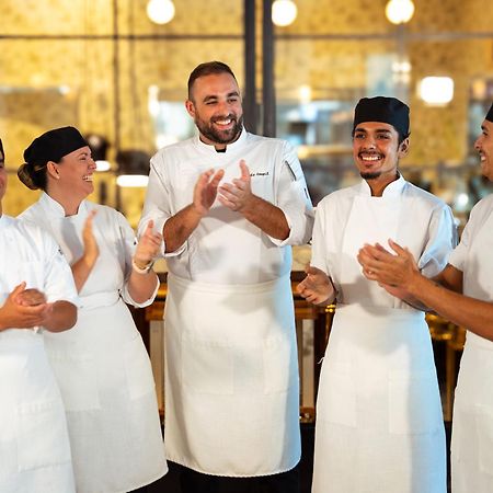Ette Luxury Hotel & Spa Four Corners Exteriér fotografie Chef and his team